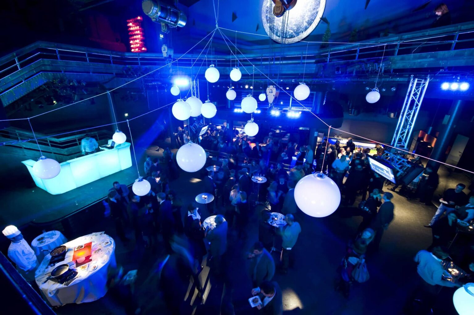 Soirée - Eurosono - Location de matériel de son et lumière à Lyon