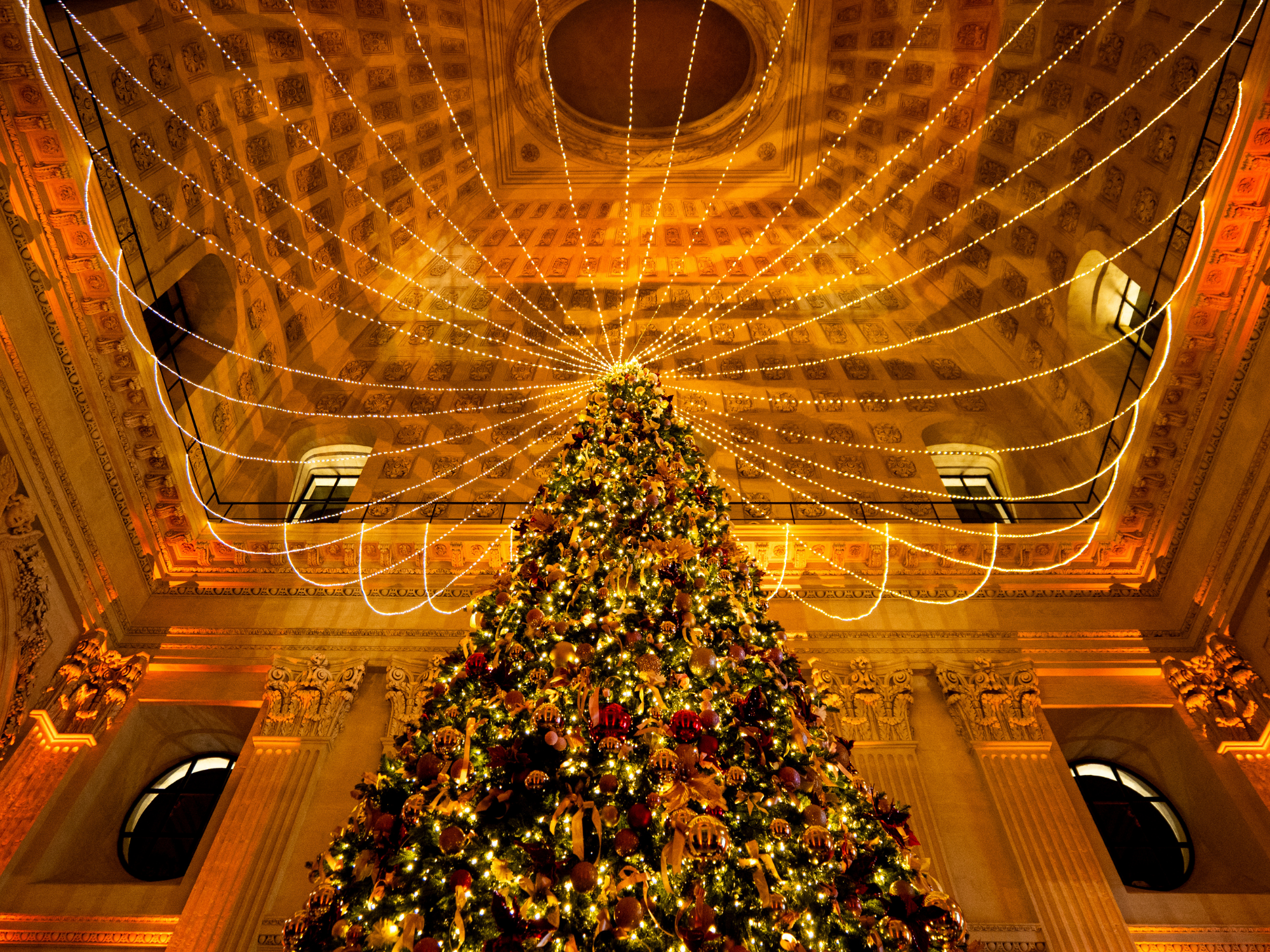 Concert Rothschild à l’Hôtel Intercontinental : scène, sonorisation et lumière avec Tech and Live Groupe Eurosono