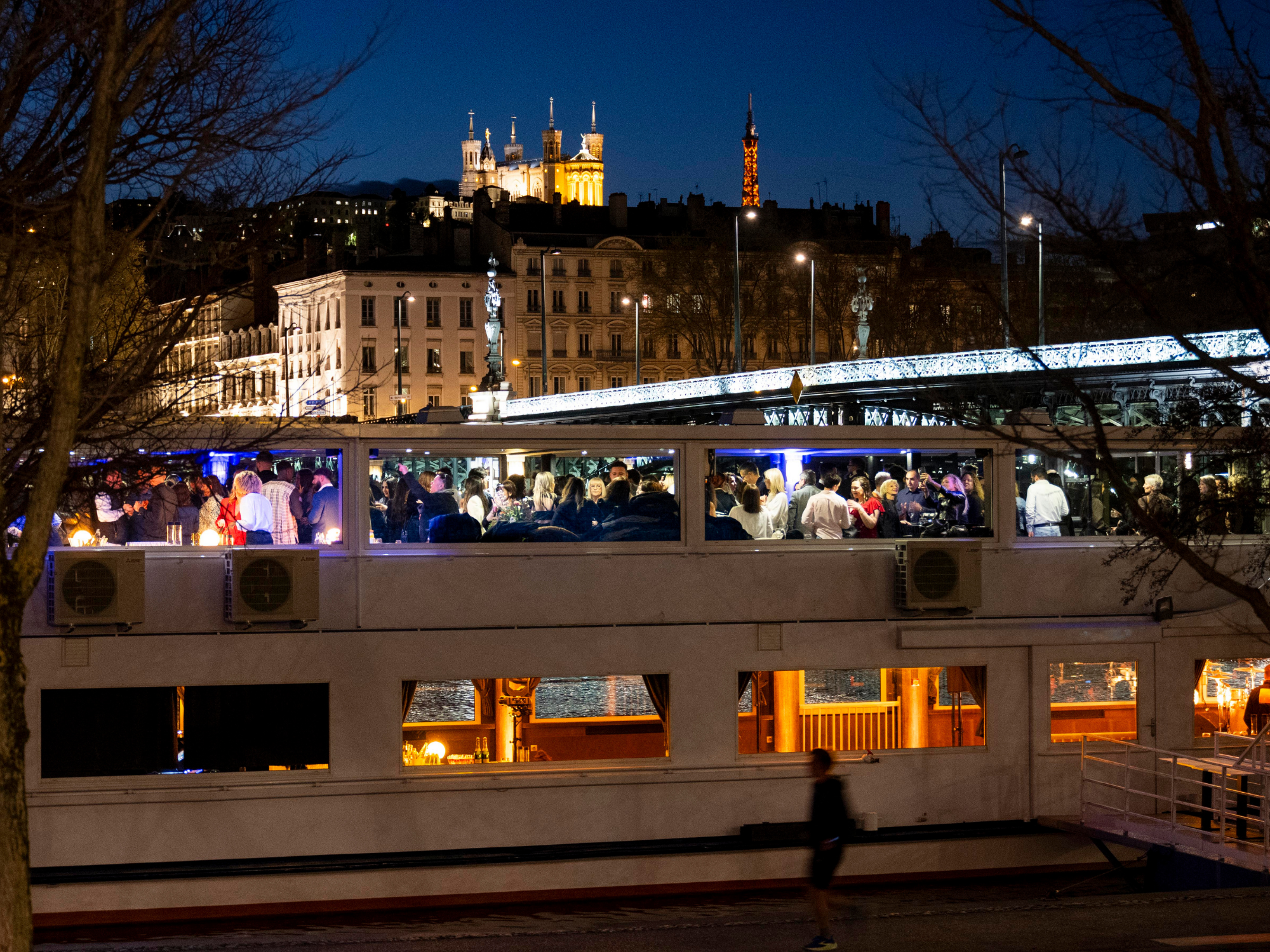 Soirée annuelle du Groupe Novali sur le bateau Hermès avec notre équipe Tech and Live (69)